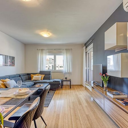 Apartment Dea - Three Bedroom Apartment Pola Esterno foto